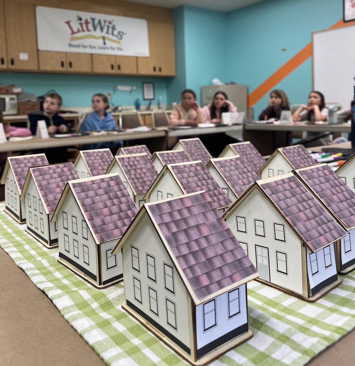 Miss Enders' suburb -  LitWits Workshops - fun reading activities for teaching HOMER PRICE by Robert McCloskey